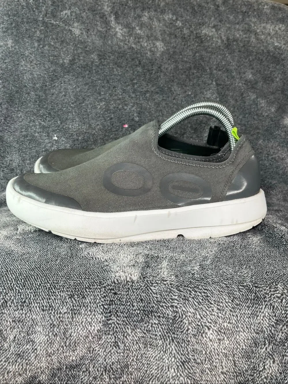 OOFOS OOmg Low Recovery Slip-On Shoes Gray White Men's 8 / EU 41 Cushioned